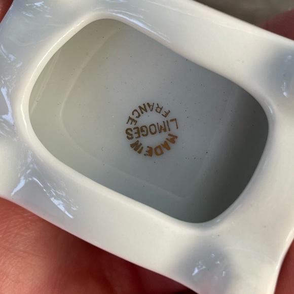 Limoges set of seven miniature furniture - Picture 13 of 15